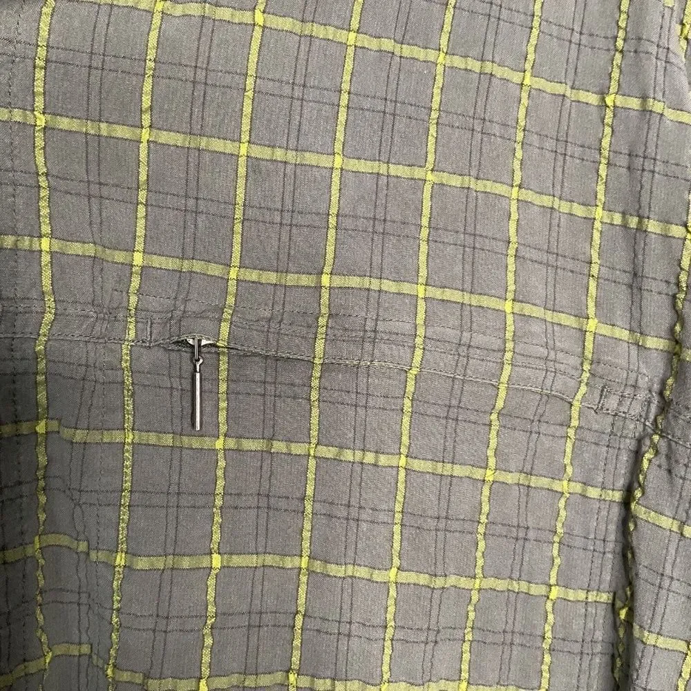 The North Face Men's Green/Yellow Plaid Short Sleeve Button‎ Up Shirt Size L